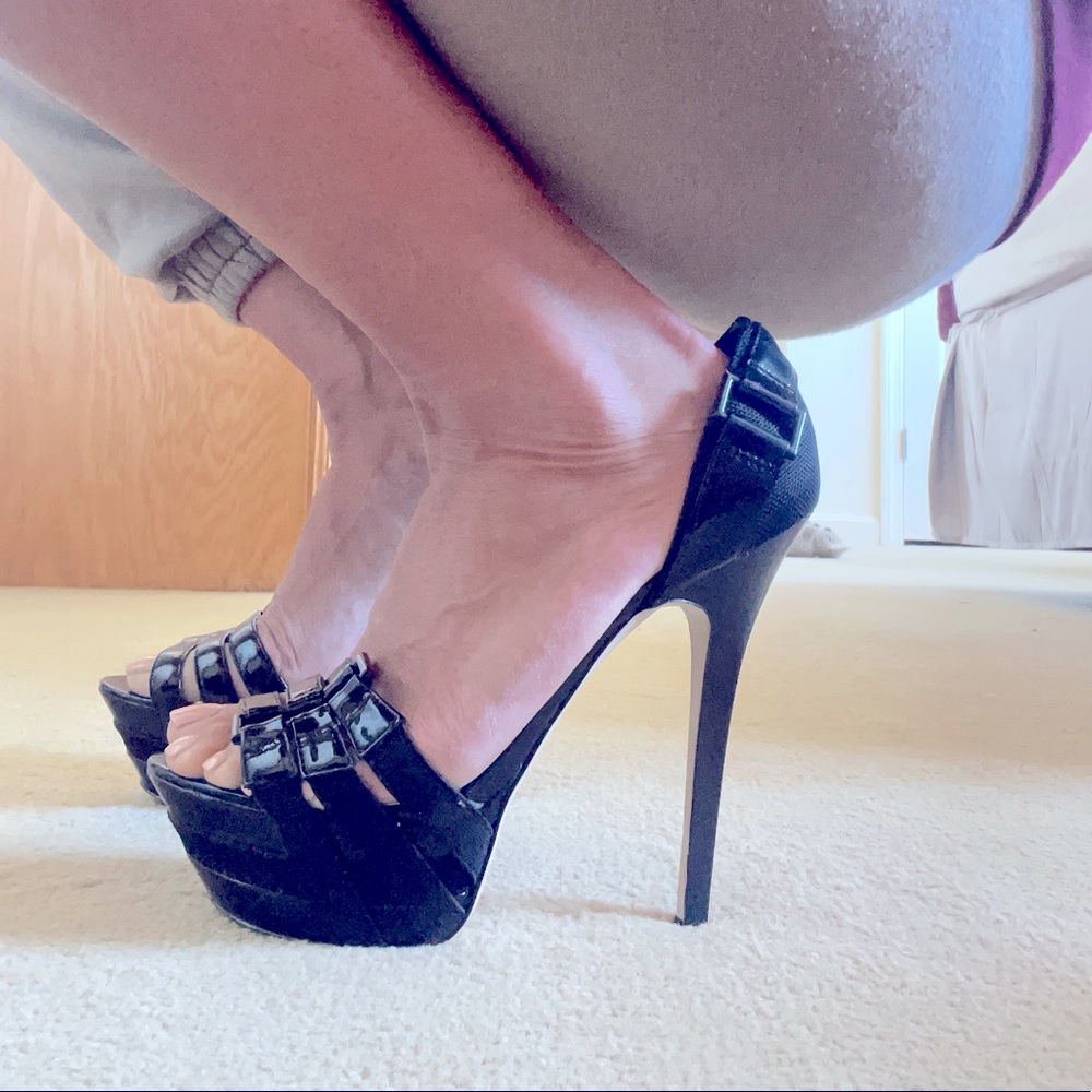 Bebe Stiletto’s black Patent leather